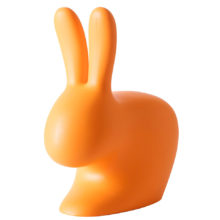 taburete con forma de conejo